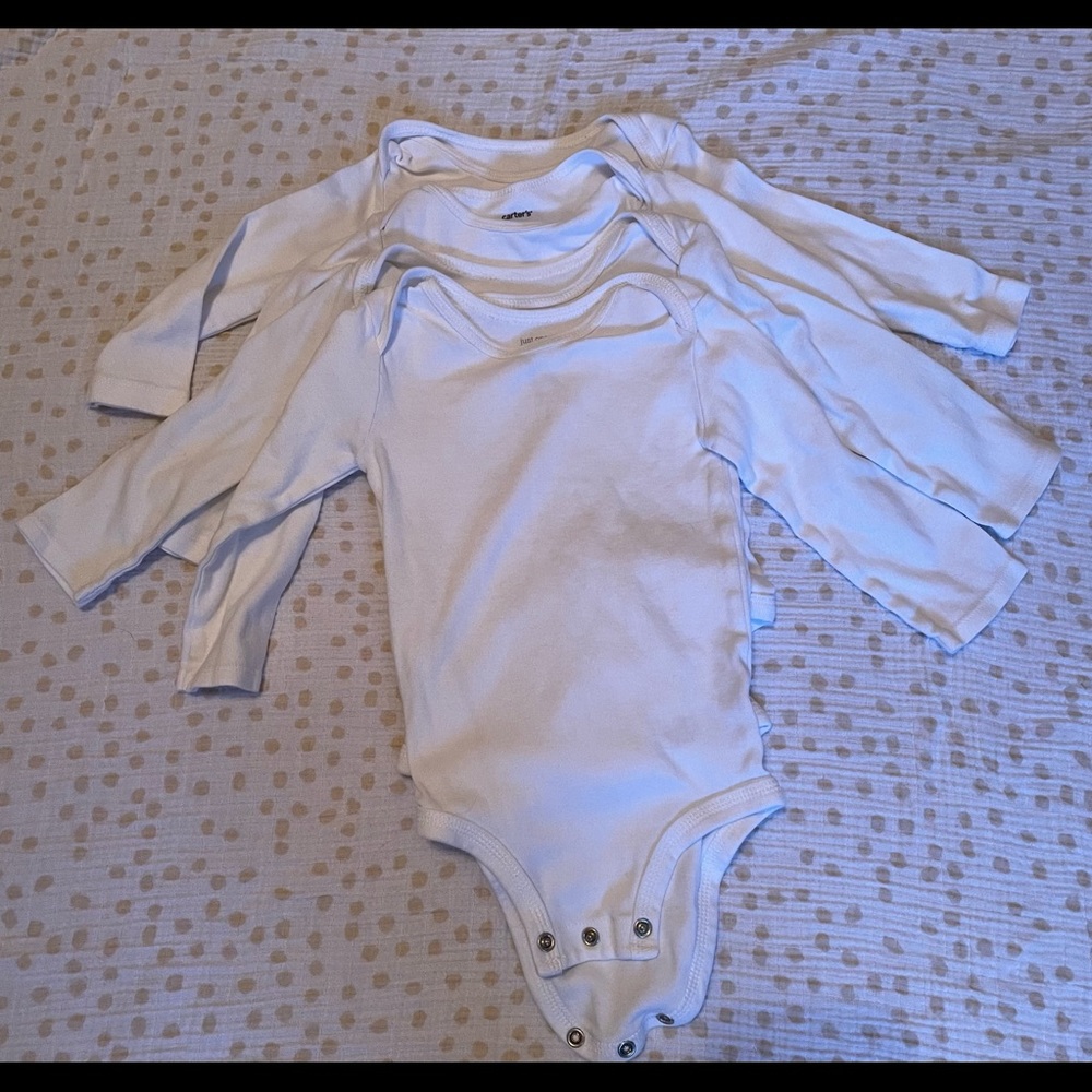 Bundle of 4 white long sleeve onesies